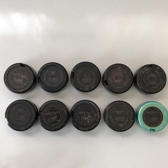 MAC eyeshadows - Picture 3 of 5